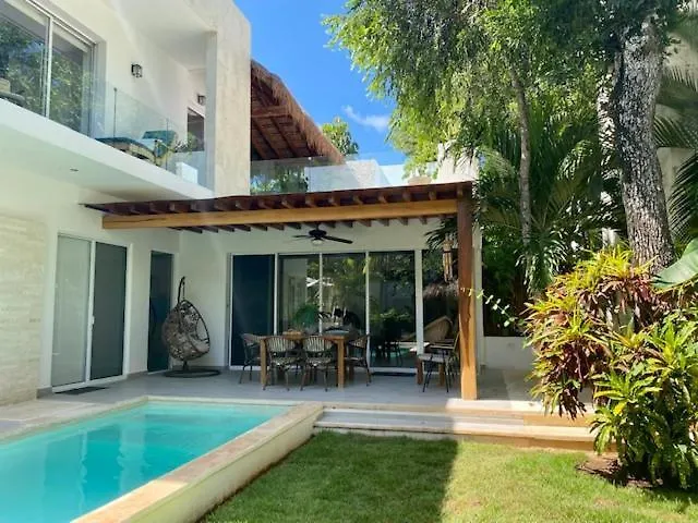Pousada Luxury Private , Private Pool, Private Garden, Jacuzzi, 24hours Security Tulum